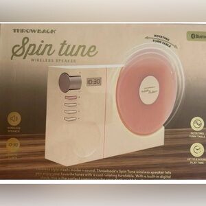 Throwback Spin Tune Wireless Speaker with Pink Disc